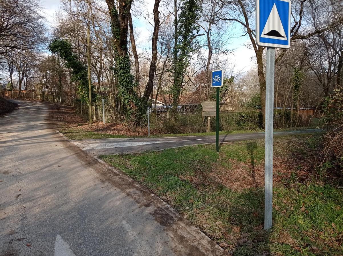 Gite Zen Dans Les Bois Blesignac エクステリア 写真